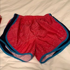 Nike tempo shorts small